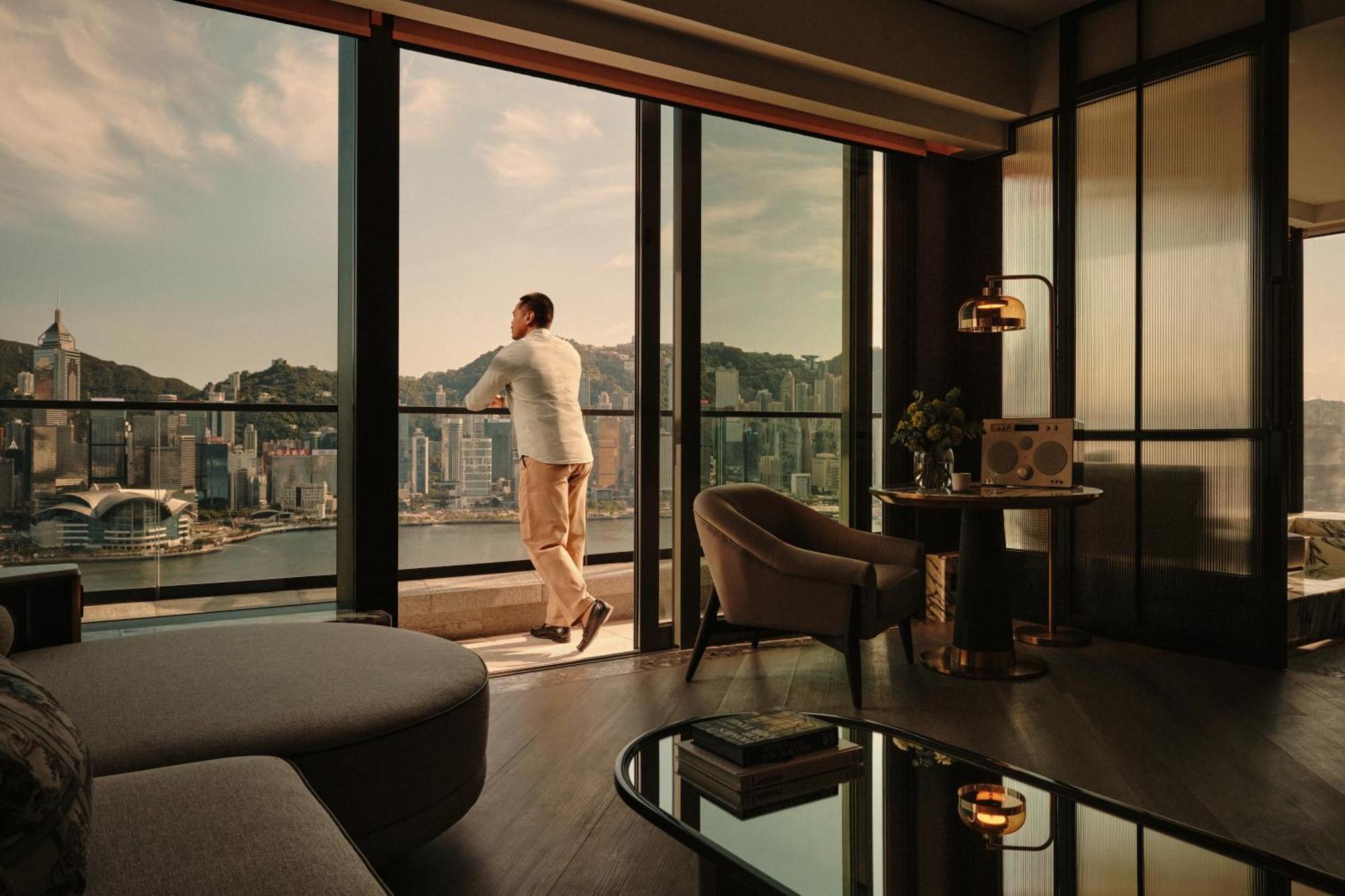 Victoria Harbour Suite with Balcony